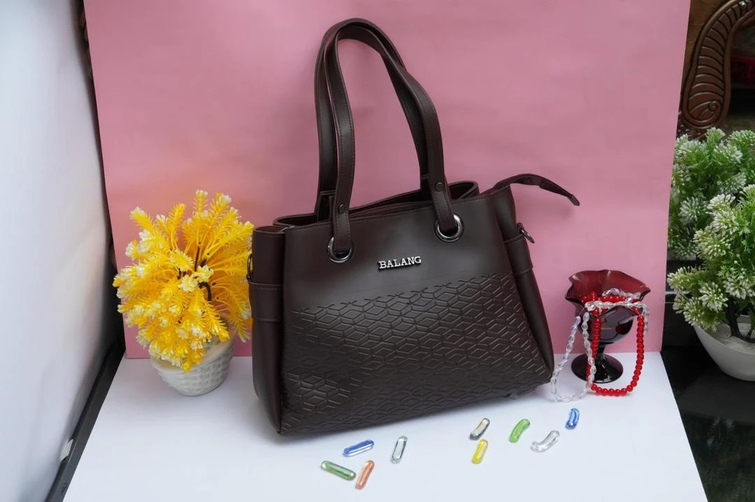 Classic and Chic: Women's PU Leather Plain Hand Bag*