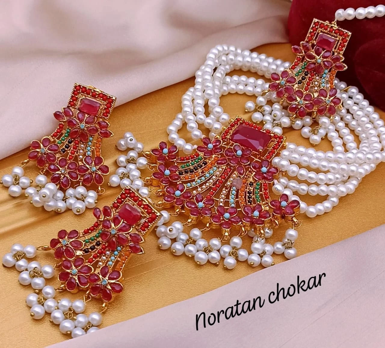 Noratan Choker Set