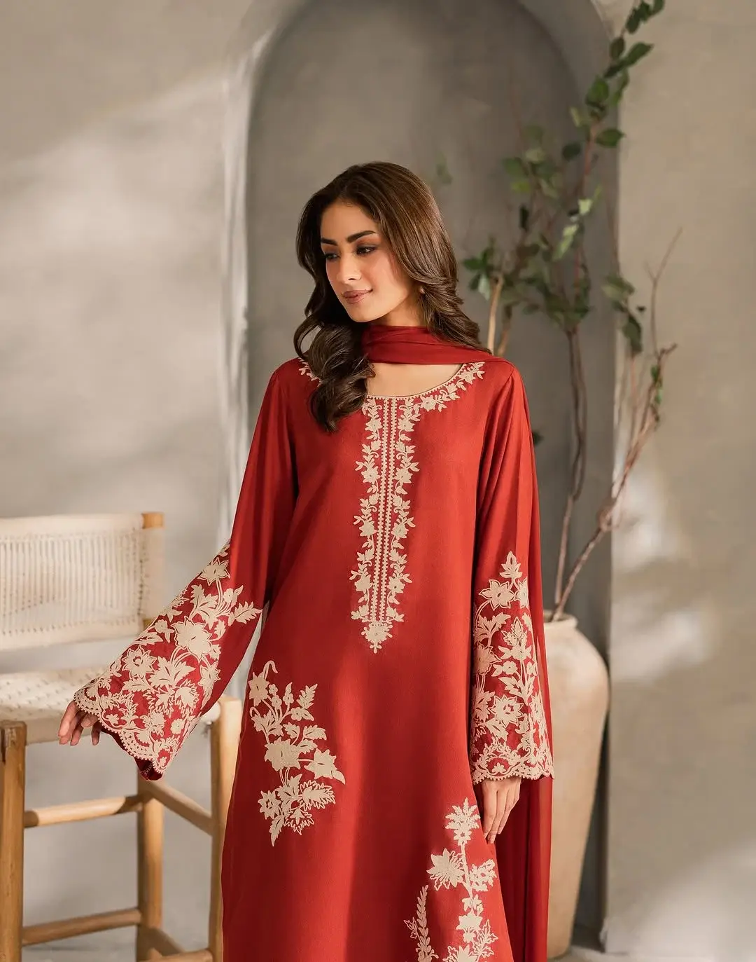 3-Piece Women's Stitched Embroidered Linen Suit – Maroon