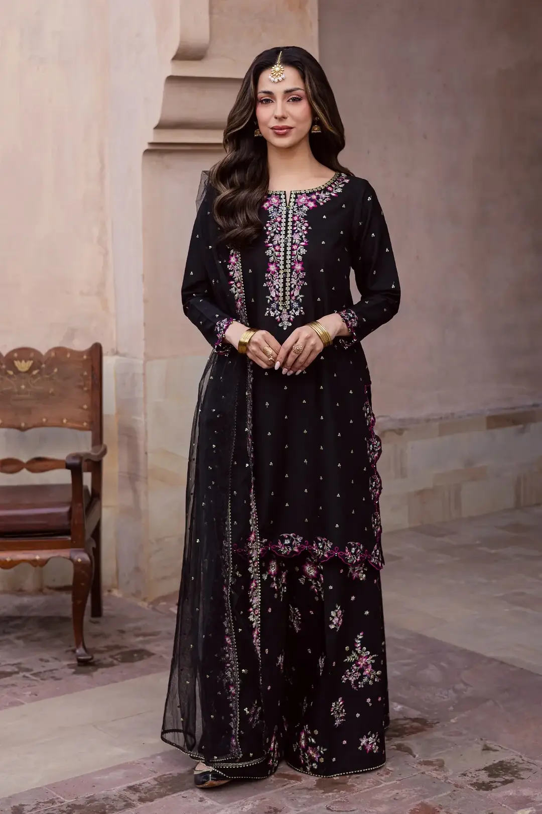 Elegant Black Embroidered Cotton Suit – 3 Pcs Stitched Set with Crinkle Chiffon Dupatta